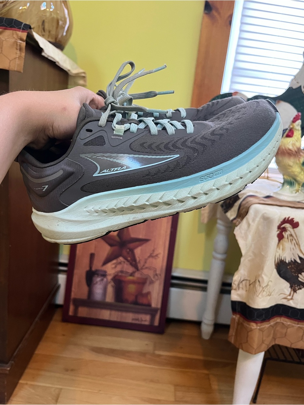 Altra Women's size 7.5 Running Shoes Sneakers - Picture 14 of 15